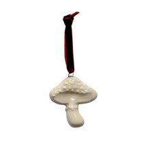 Load image into Gallery viewer, Ornament - Toadstool